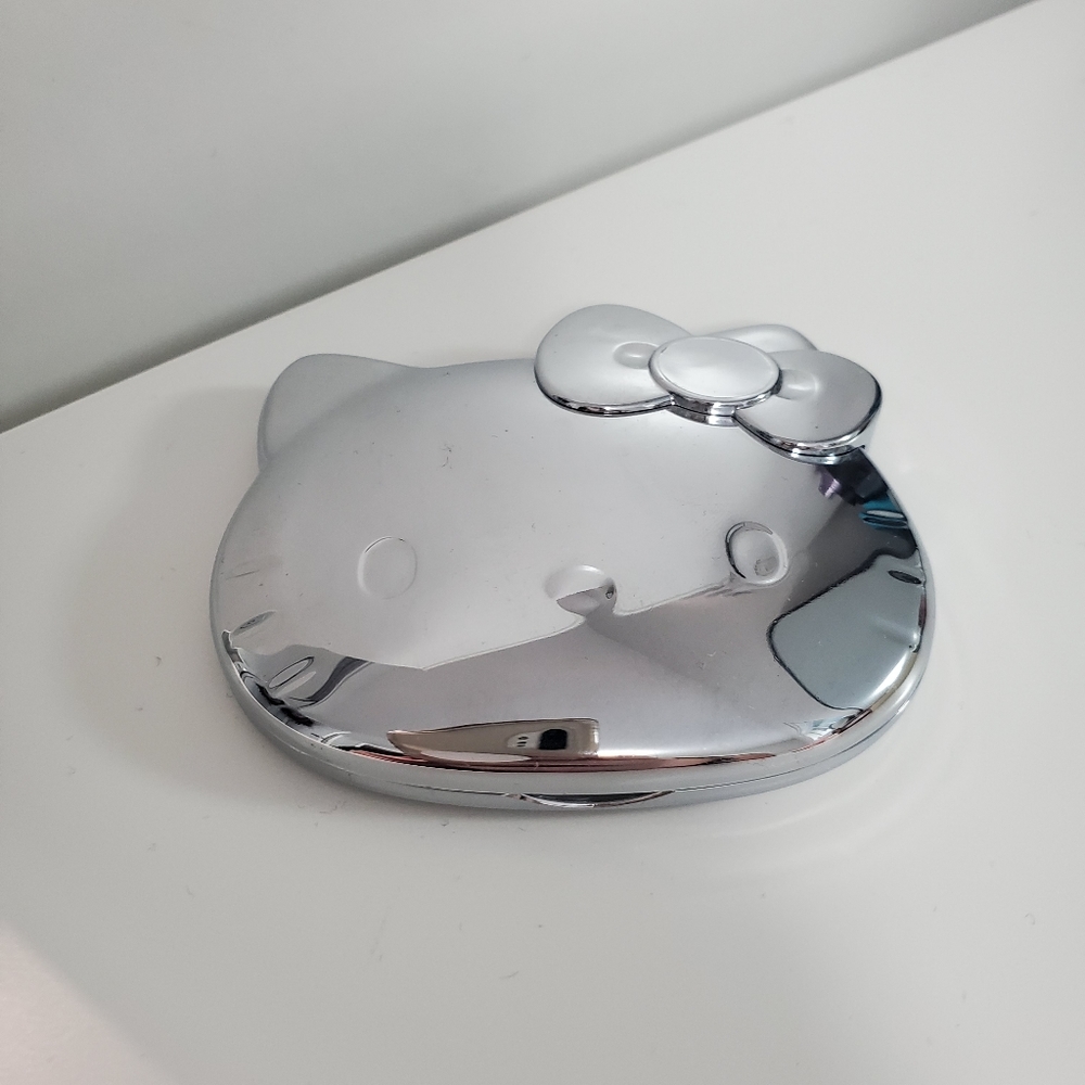 Hello Kitty 2011 Silver Compact Mirror RARE - Picture 11 of 15